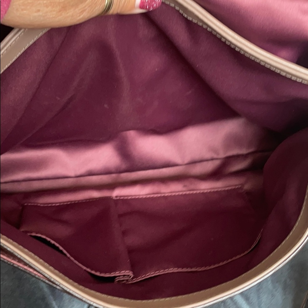 Coach - Picture 9 of 12